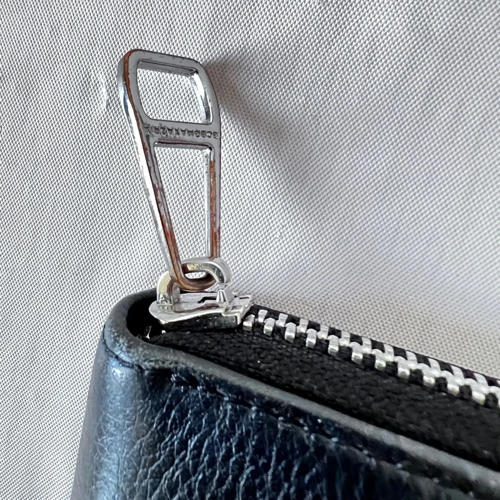 BCBGMaxAzria bcbg max